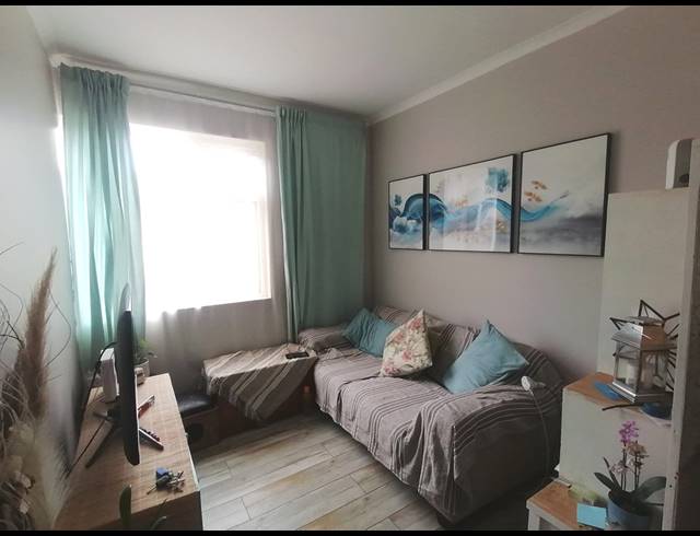 1 BEDROOM FLAT FOR SALE IN BLUFF